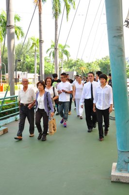 201206271009.jpg