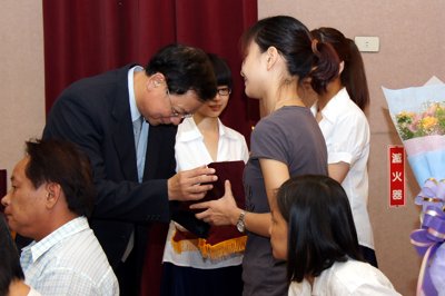 201206271081.jpg