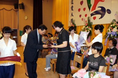 201206271086.jpg