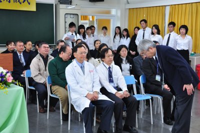 20120217057.jpg