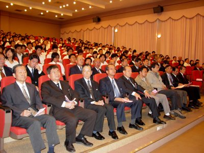 20041223012.jpg