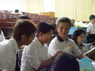20040909008.jpg