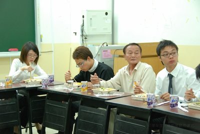 20090213082.jpg